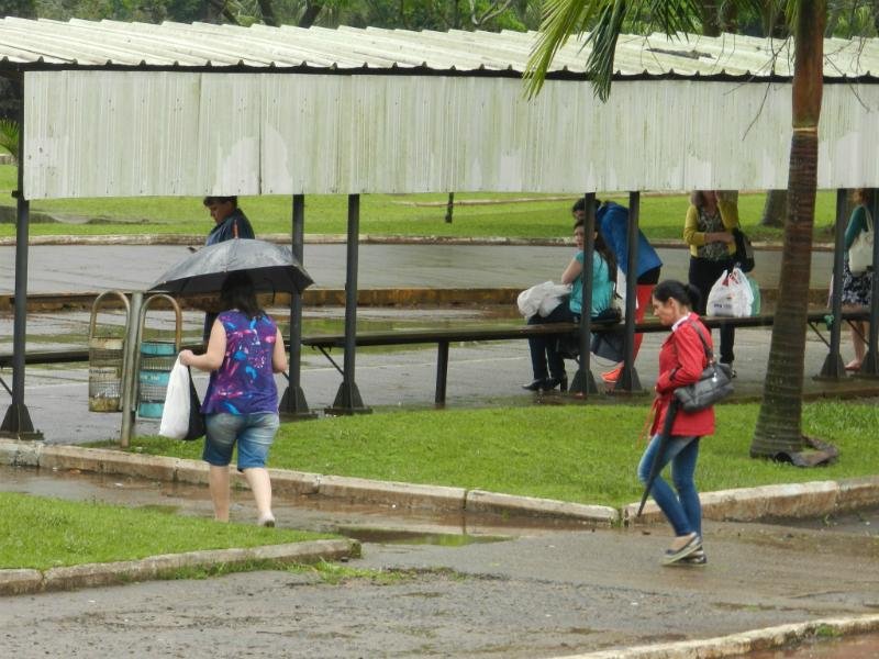 Em Lajeado o tempo intercalou per&iacute;odos e sol e chuva nesta quinta-feira