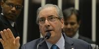 Cunha é acusado por Janot de corrupção passiva e lavagem de dinheiro