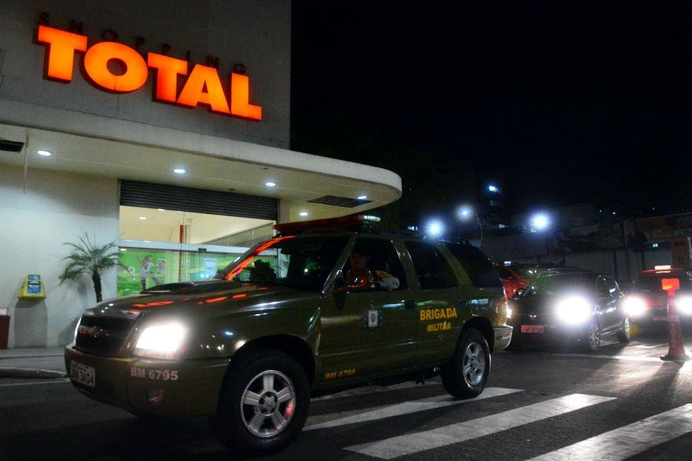 Brigada Militar prende dois em opera&ccedil;&atilde;o em shopping de Porto Alegre