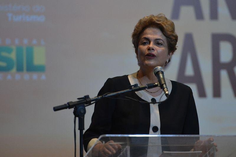 PF abre inqu&eacute;rito para investigar campanha de Dilma