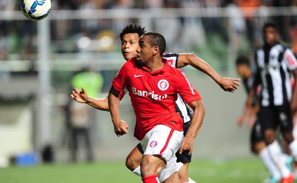 Jogador pediu para ser escalado na coletiva de imprensa
