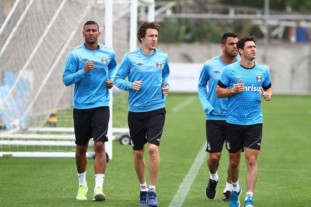 Por conta do jogo contra o Santos, nessa os atletas ficaram na academia e neste s&aacute;bado fizeram apenas corridas