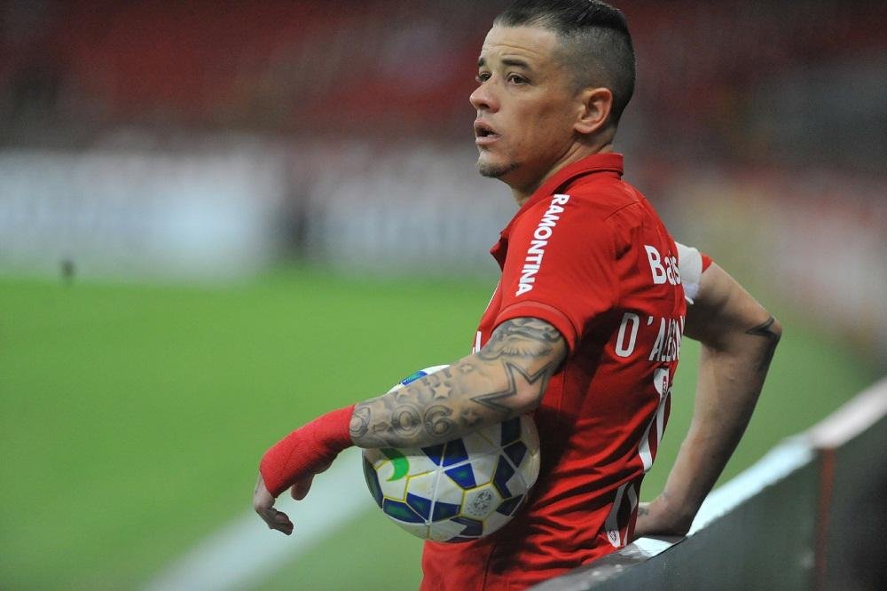 Vit&oacute;ria sobre Flamengo n&atilde;o valer&aacute; se n&atilde;o vencermos Joinville, avisa D&acute;Ale