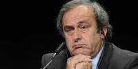 Candidatura de Platini à presidência da Fifa é congelada durante suspensão