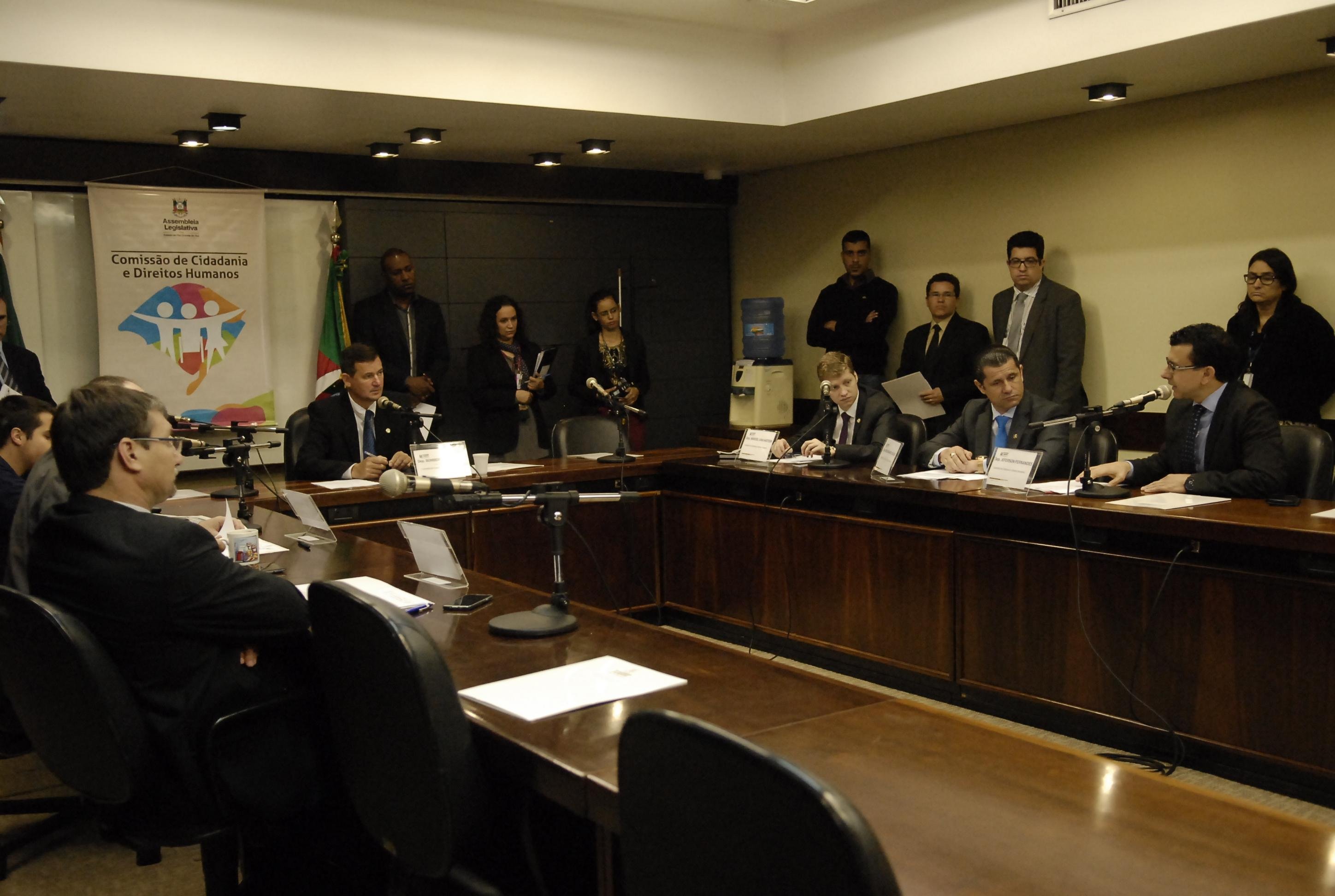 Quase 50% dos presos no RS respondem por tr&aacute;fico de drogas, aponta relat&oacute;rio