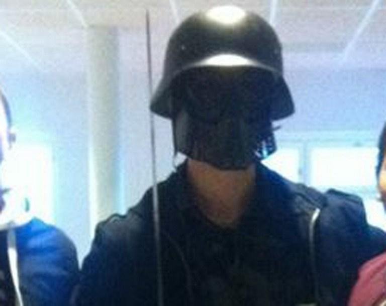 Homem estava com uma m&aacute;scara de Darth Vader, o vil&atilde;o da trilogia Star Wars