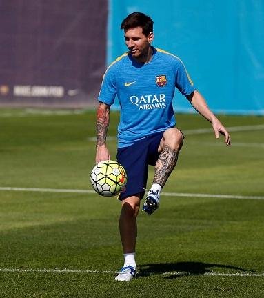 Messi n&atilde;o quer for&ccedil;ar volta aos campos