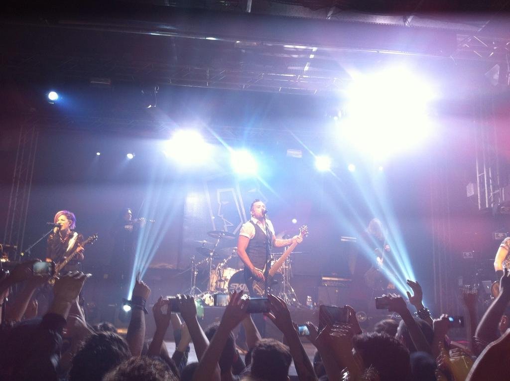 Show durou 1h20min no Opini&atilde;o com performance intensa