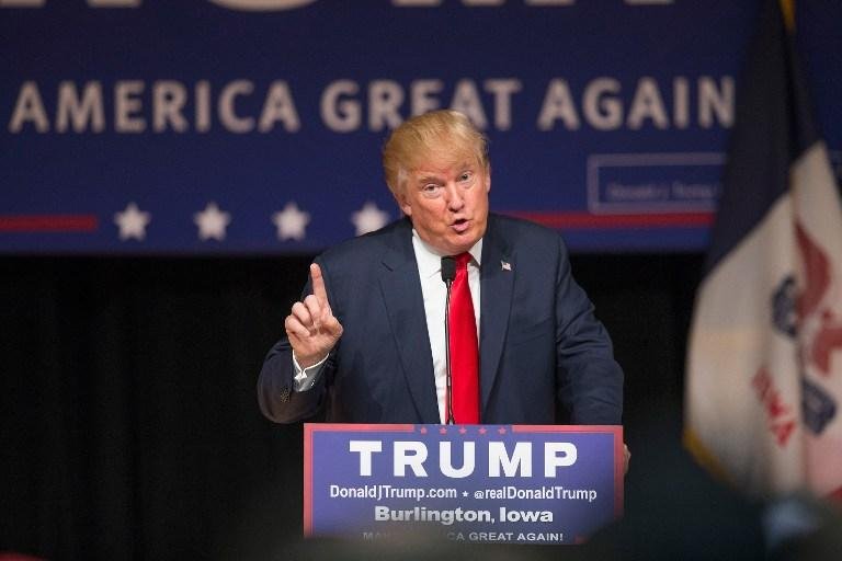 Trump volta a vetar jornalistas latinos em com&iacute;cio