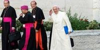 Papa Francisco recebeu o relatório final de três semanas de debates neste sábado