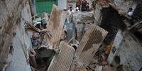Terremoto deixa mais de 100 mortos no Paquistão