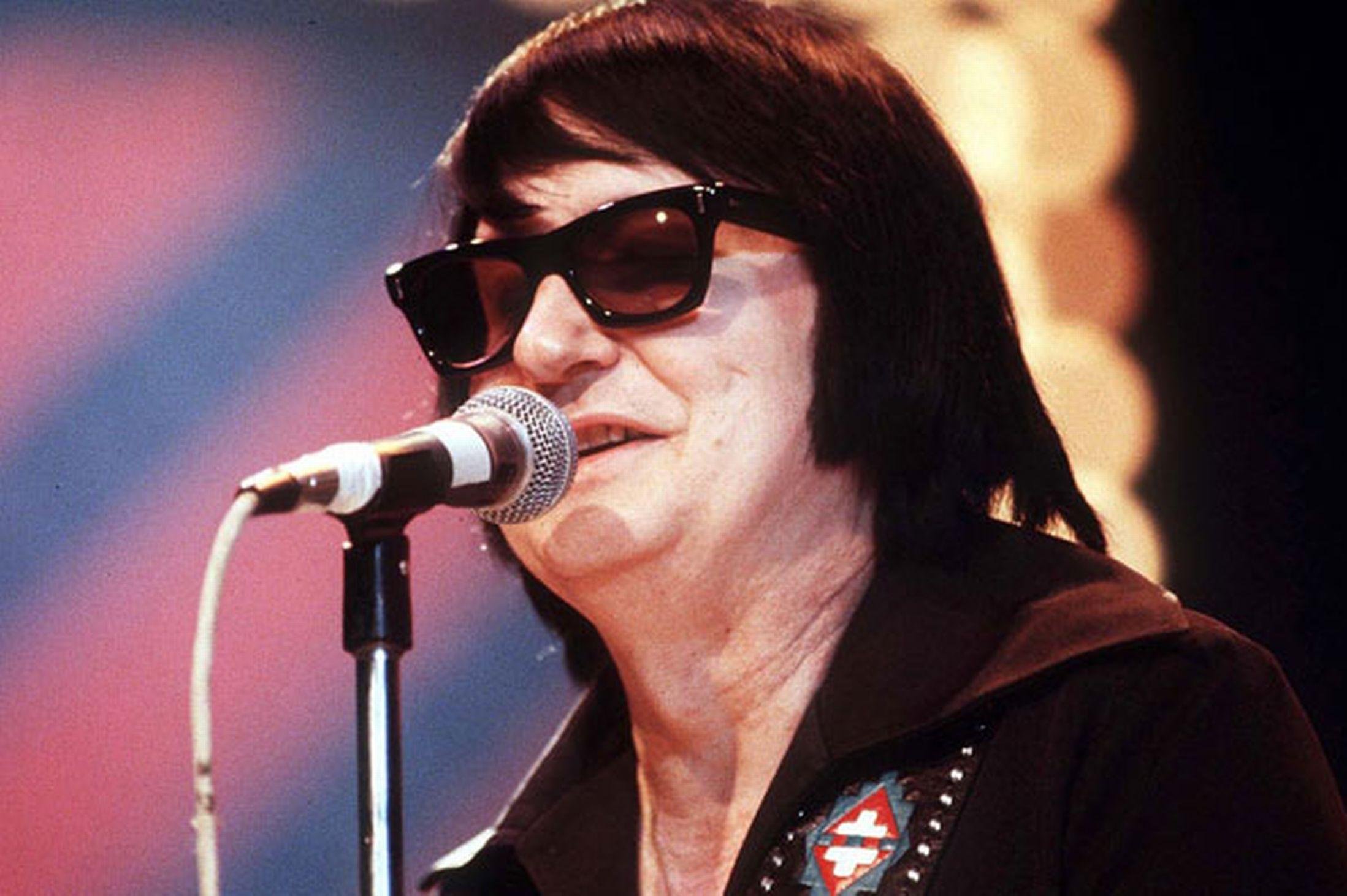 Disco est&aacute; sendo lan&ccedil;ado 30 anos ap&oacute;s a morte do cantor