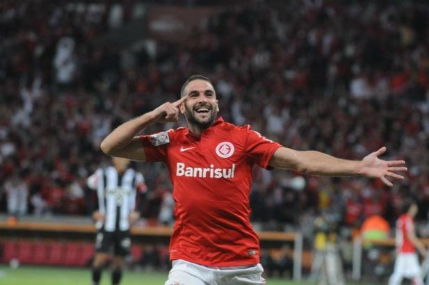 Lisandro L&oacute;pez passar&aacute; por reavalia&ccedil;&atilde;o na pr&oacute;xima quarta-feira