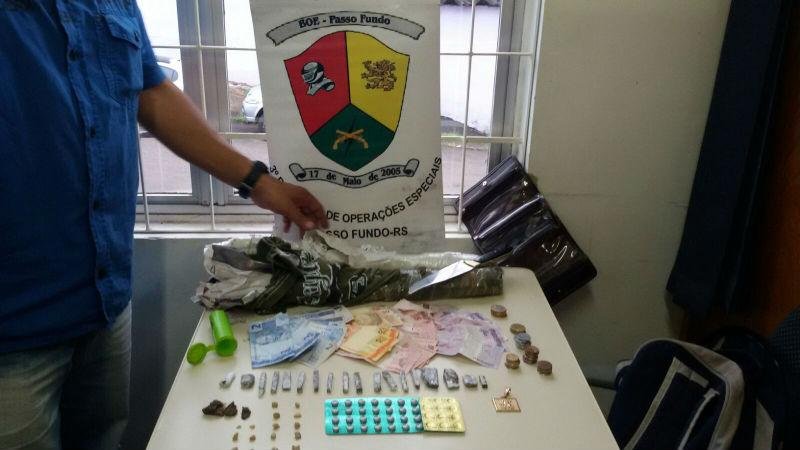 Dupla de traficantes foi presa em flagrante