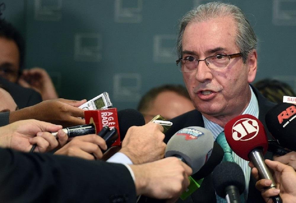 Cunha flexibiliza regras de hora extra para servidores da C&acirc;mara