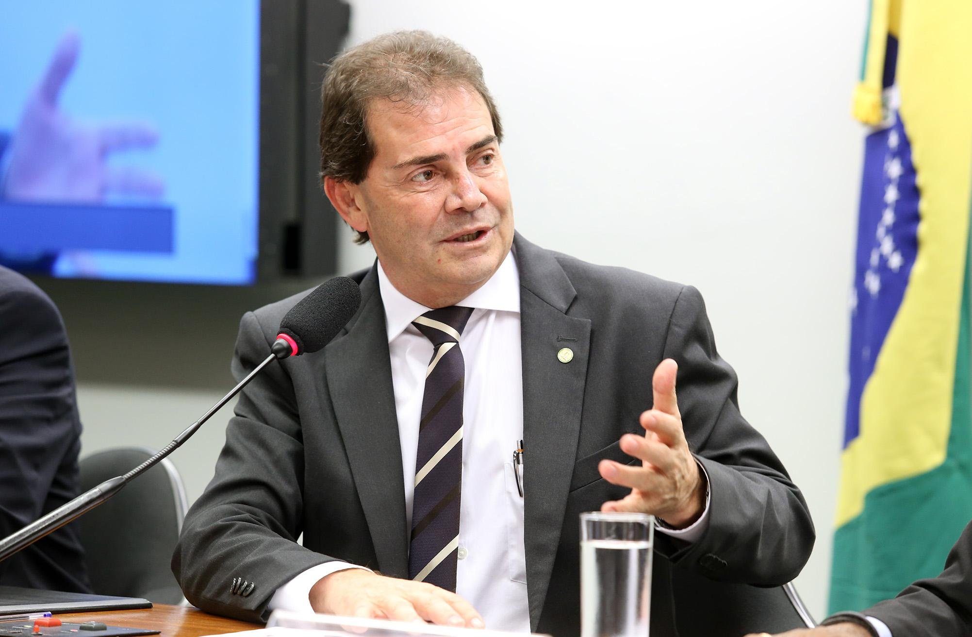 Paulinho da For&ccedil;a pede cassa&ccedil;&atilde;o de Chico Alencar em Conselho de &Eacute;tica