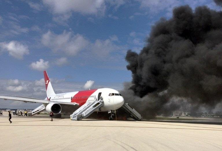 Aeronave pegou fogo quando se preparava para decolar em Fort Lauderdale