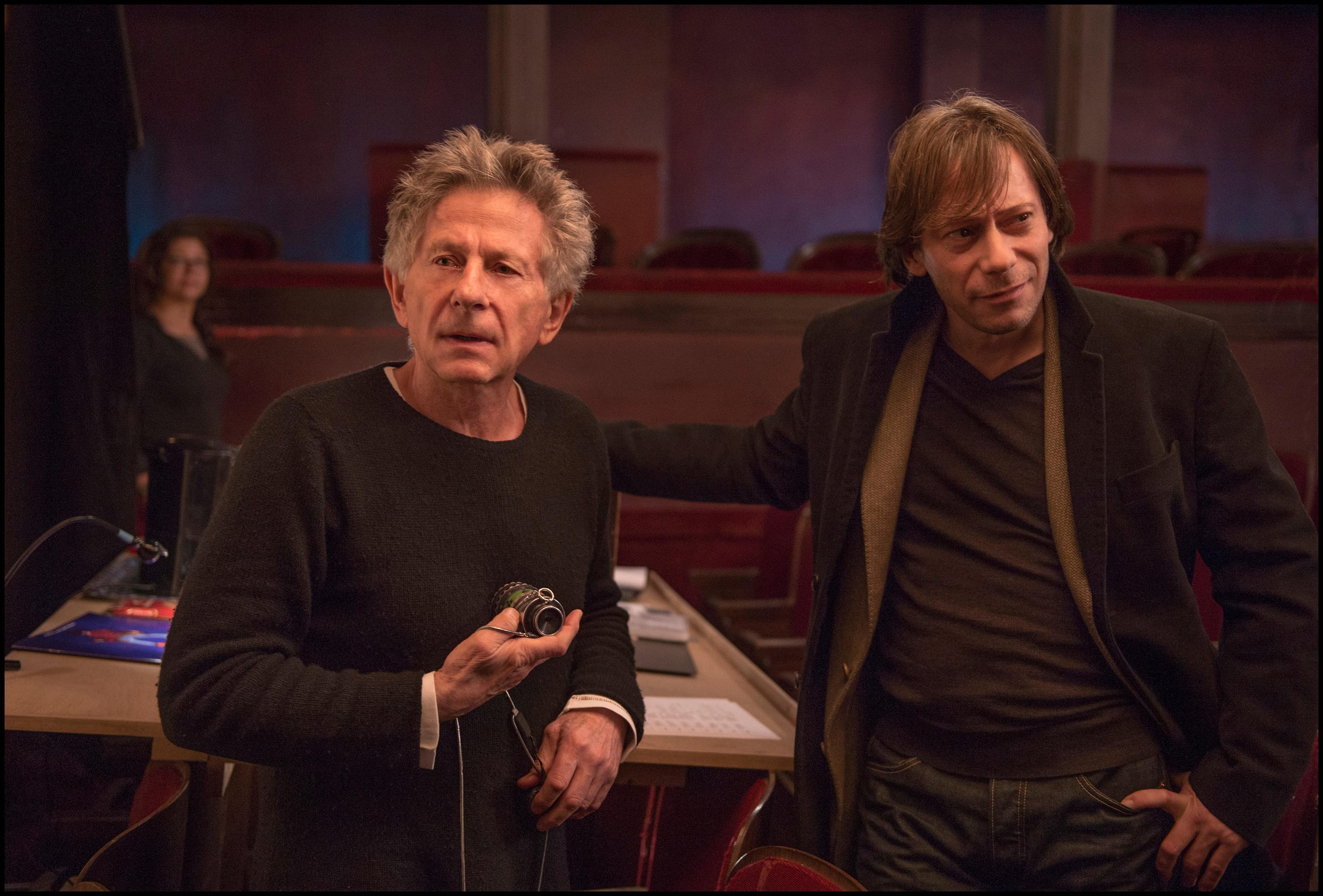 Roman Polanski (E) e Mathieu Amalric (D)no set de &acute;&acute;A Pele de V&ecirc;nus``