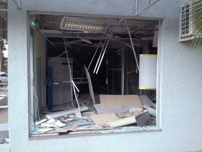 Banco ficou totalmente destru&iacute;do em ataque com dinamite em Jaquirana