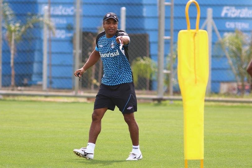 Tricolor precisa de recupera&ccedil;&atilde;o ap&oacute;s derrota em casa e empate fora