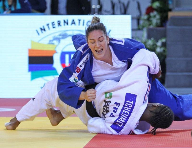 Mayra Aguiar conquistou o a medalha de prata no Grand Slam