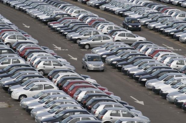 Queda na produ&ccedil;&atilde;o de ve&iacute;culos influencia resultado em setembro