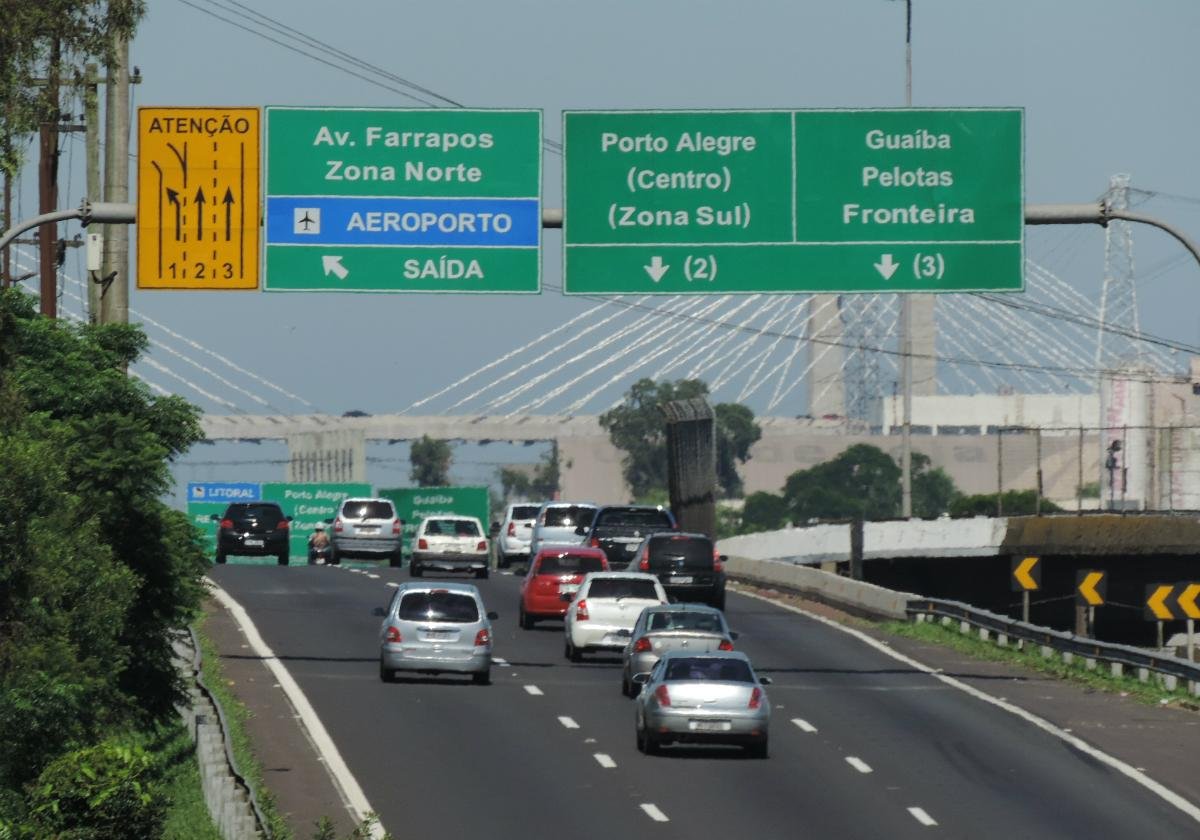 Mais da metade das rodovias brasileiras t&ecirc;m problemas, mostra CNT