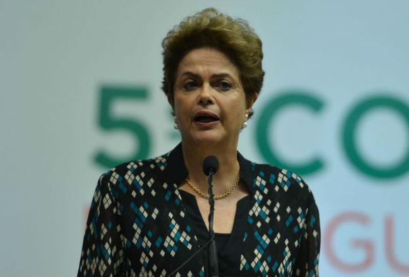Dilma cai seis posi&ccedil;&otilde;es e fica em 37&ordm; na lista da Forbes dos mais poderosos