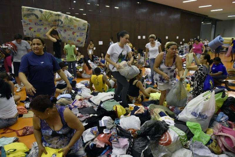 Em Mariana, 270 desabrigados passam a noite fora de casa
