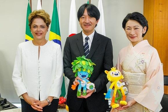 Reuni&atilde;o com Lula atrasou encontro de Dilma com pr&iacute;ncipe japon&ecirc;s