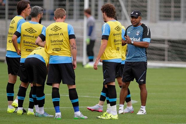 Cesar Pacheco projetou ainda de duas a quatro contrata&ccedil;&atilde;o, "mas sem dinheiro para errar"