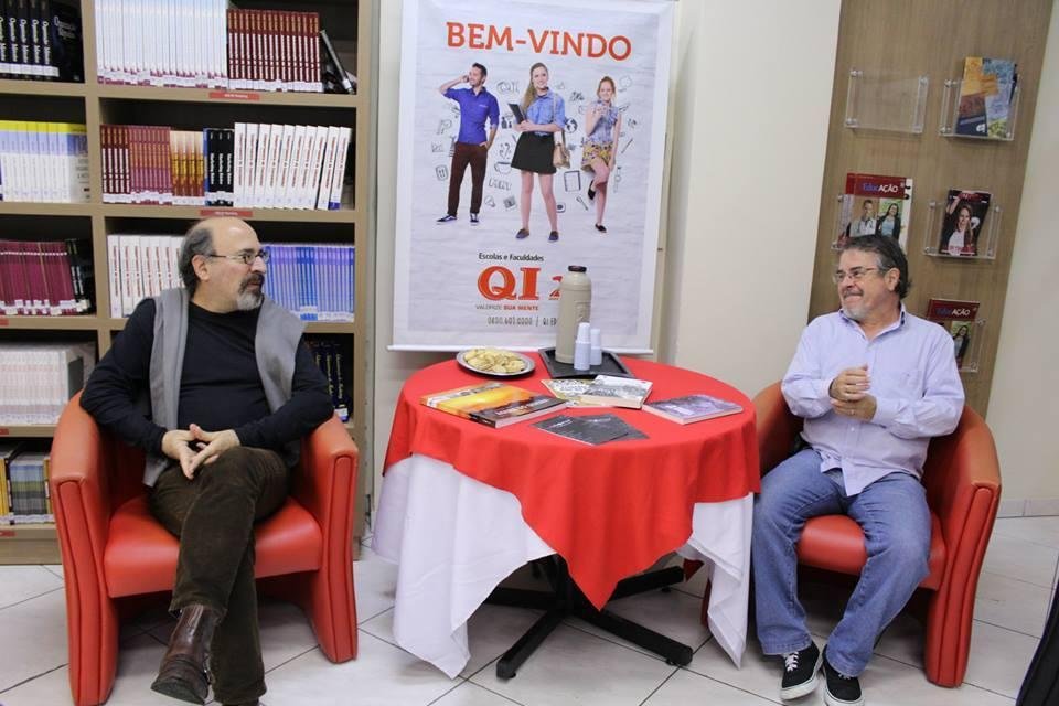 O fot&oacute;grafo Marco Nedeff e o jornalista Rafael Guimaraens