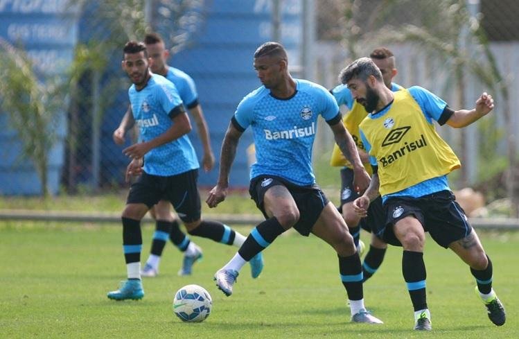 Walace evita ansiedade e pede Gr&ecirc;mio tranquilo domingo