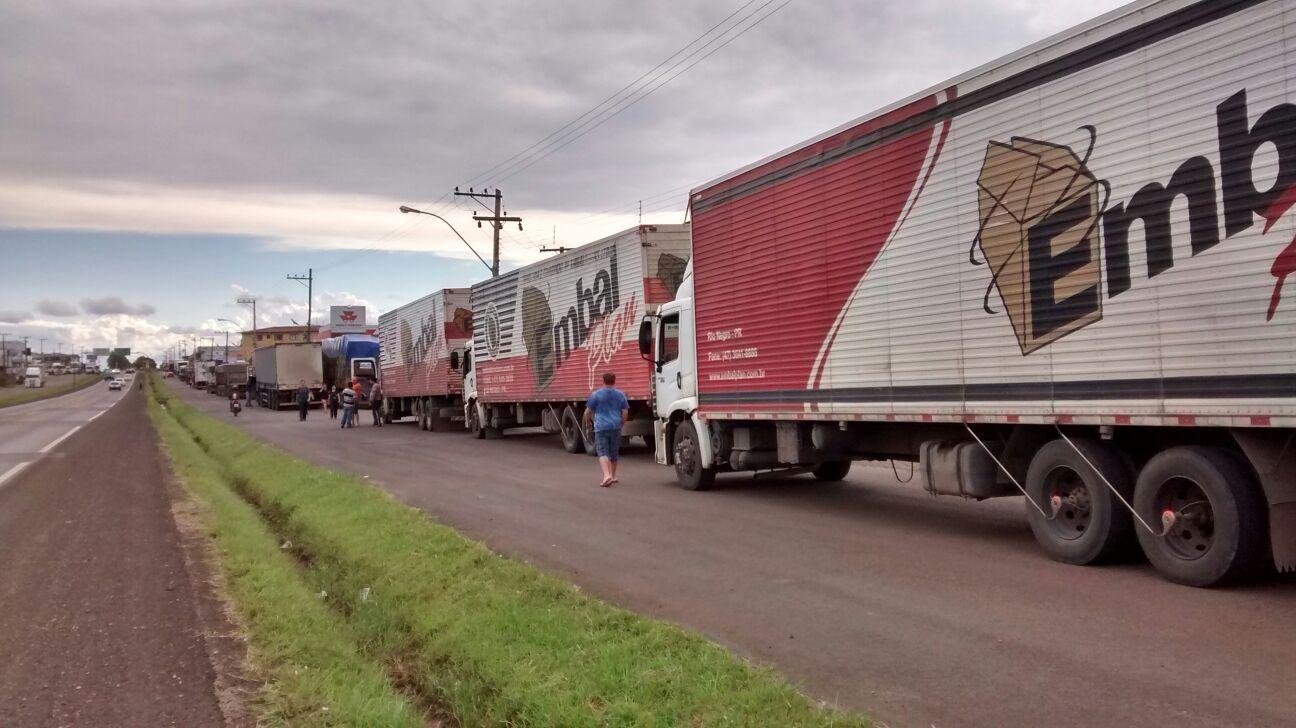 Caminhoneiros bloquearam rodovia em Vacaria