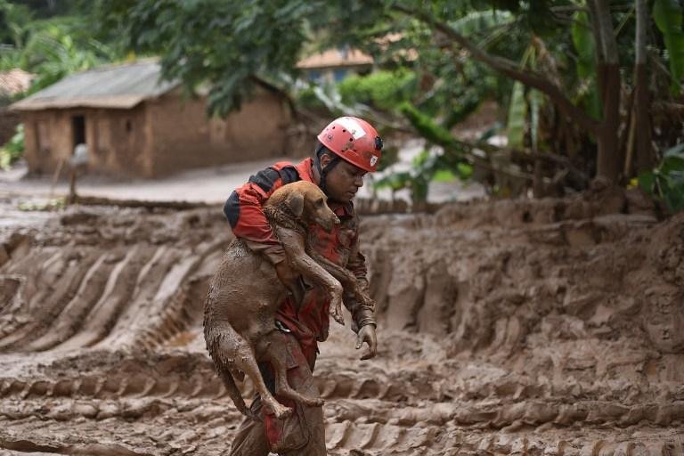Bombeiros de dois estados v&atilde;o refor&ccedil;ar buscas em Mariana