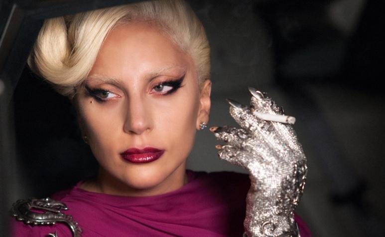 Lady Gaga interpreta a Condessa Elizabeth na atual temporada do seriado