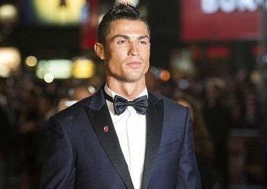 Cristiano Ronaldo lan&ccedil;a document&aacute;rio e admite que exp&ocirc;s a sua intimidade