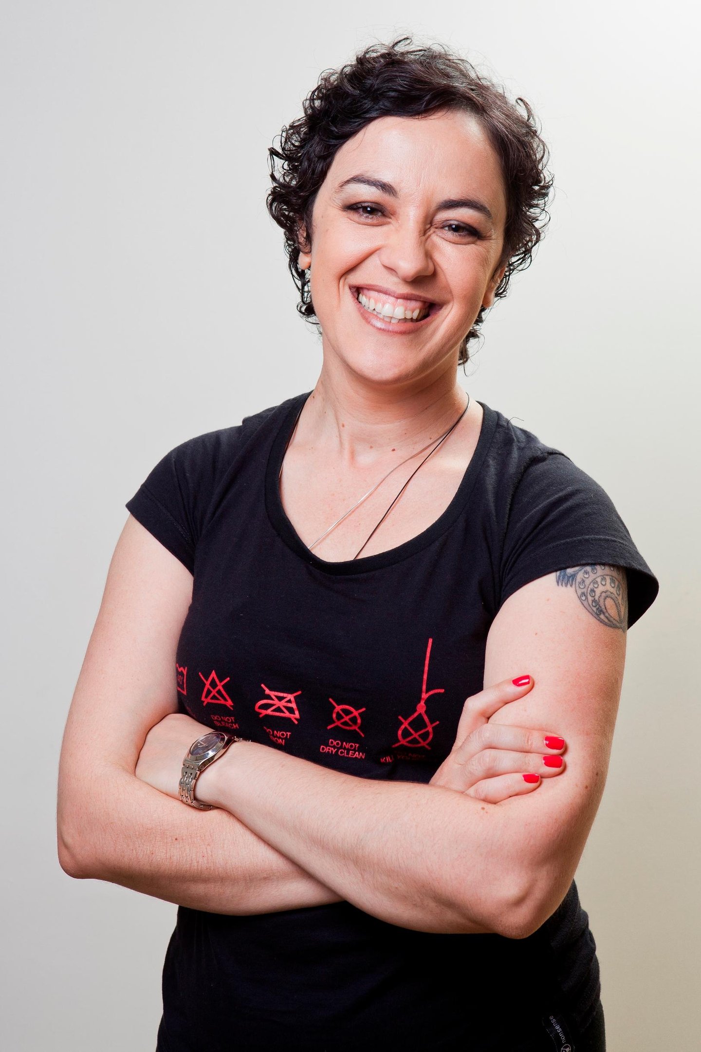 Fil&oacute;sofa Marcia Tiburi recebe o p&uacute;blico para uma conversa no Memorial do RS