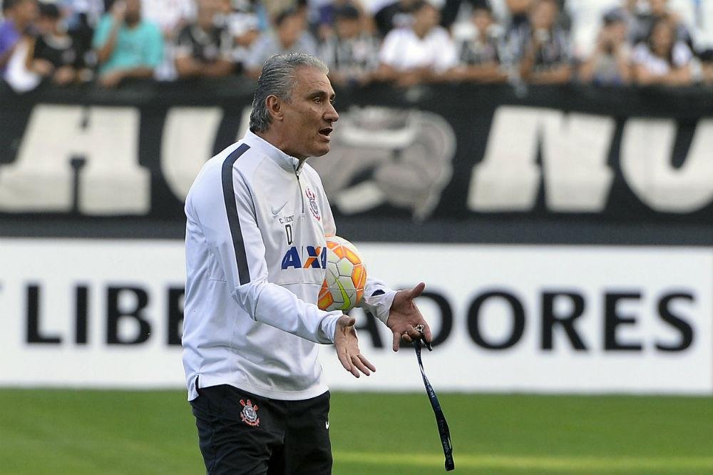 Tite afirmou que n&atilde;o largaria o Corinthians por nada