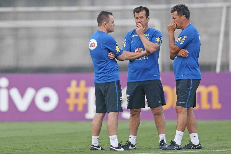 Prepara&ccedil;&atilde;o da sele&ccedil;&atilde;o foi prejudicada por adiamento de jogo