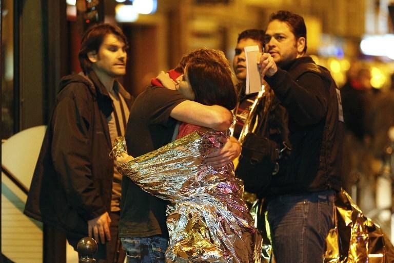 N&uacute;mero provis&oacute;rio de mortos no Bataclan &eacute; 82