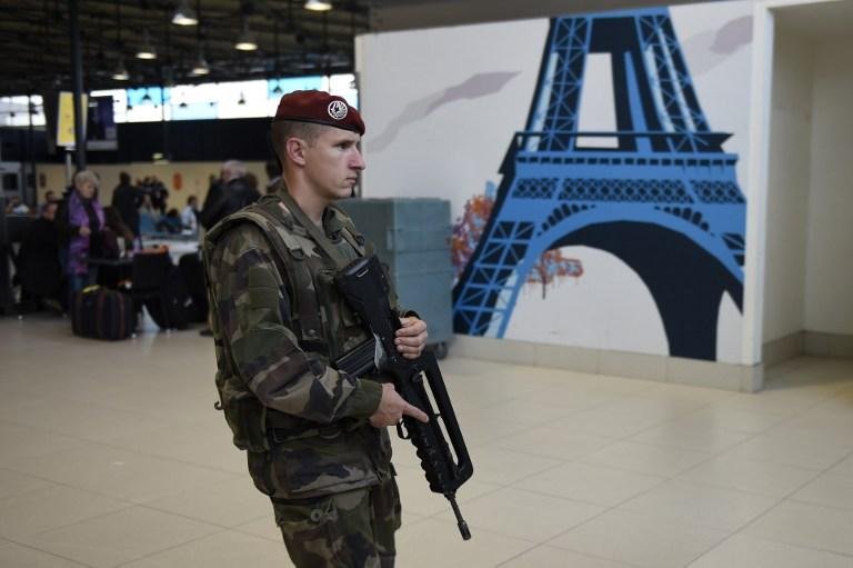 Seguran&ccedil;a foi refor&ccedil;ada no aeroporto Charles de Gaulle