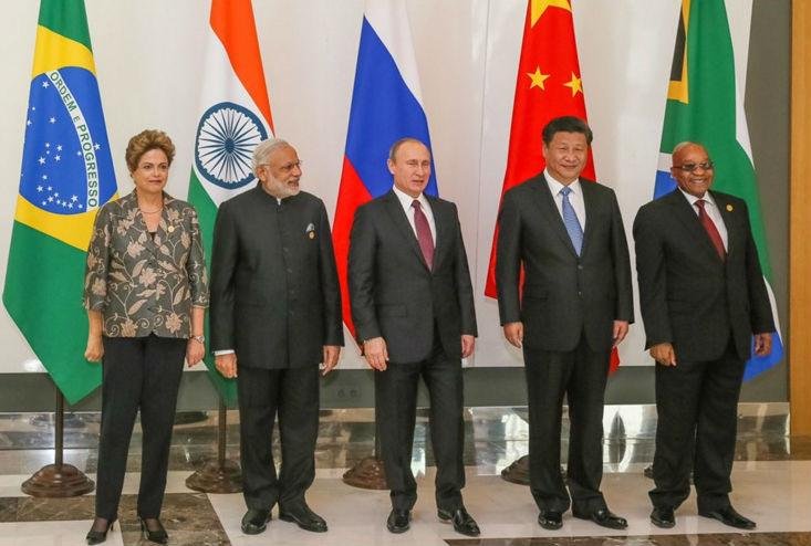 Dilma pede compromisso de Brics com redu&ccedil;&atilde;o dos riscos &agrave; economia