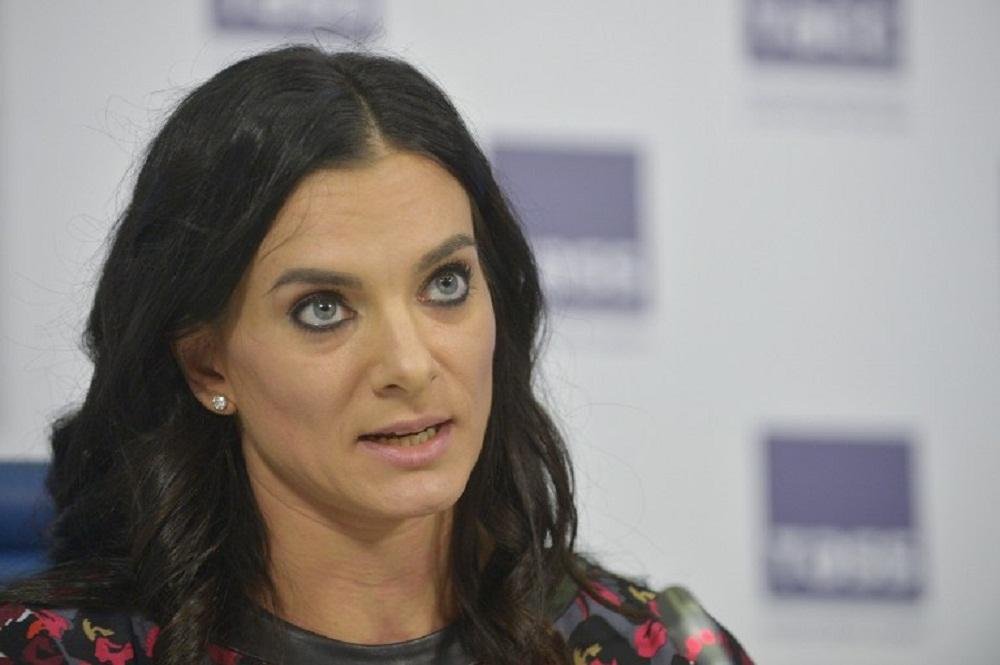 Ap&oacute;s suspens&atilde;o de russos, Isinbayeva diz que processar&aacute; quem acus&aacute;-la de se dopar