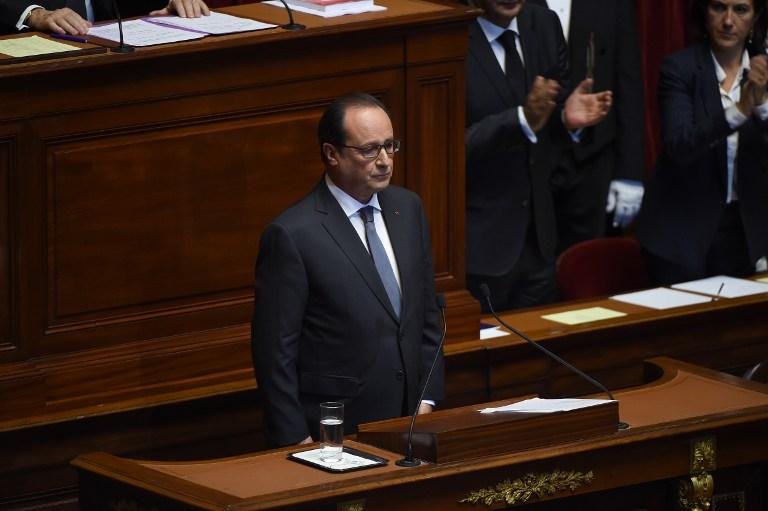 Presidente projetou mudan&ccedil;a constitucional para "agir contra terrorismo de guerra"
