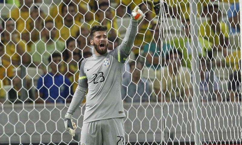 Site italiano coloca Alisson como candidato ideal para goleiro da Roma 