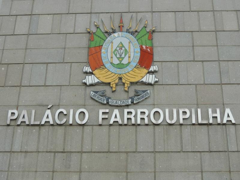 Deputados rejeitam proposta que acabaria com CCs no interior do RS