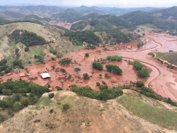 Rompimento da barragem causou polui&ccedil;&atilde;o e degrada&ccedil;&atilde;o ambiental