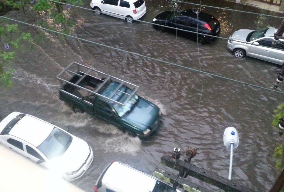 Prefeitura de Porto Alegre garante contrato emergencial para recuperar equipamentos