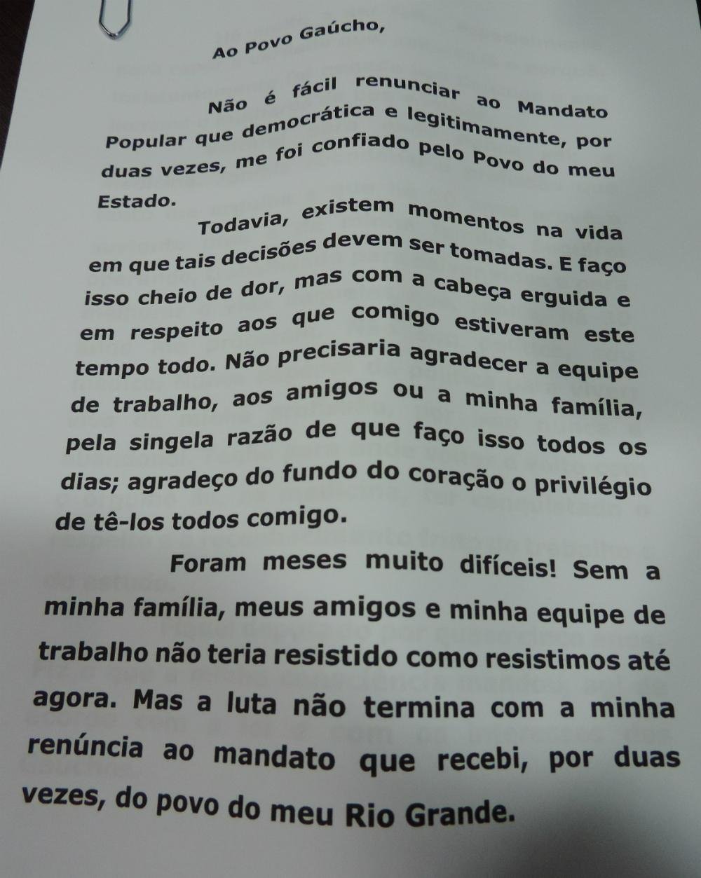 Di&oacute;genes Basegio leu carta de ren&uacute;ncia
